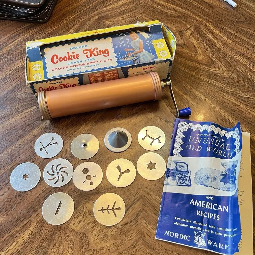 Nordic Ware Deluxe Cookie King Crank Cookie Press Spritz Gun 10 Discs